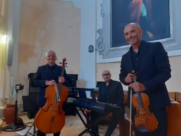 PROFESSIONAL QUARTET