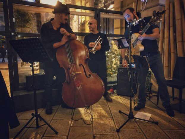 Trio swing