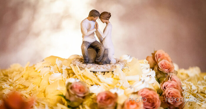Cake topper