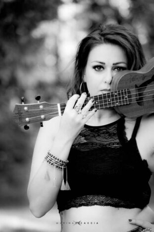 lucy singer
