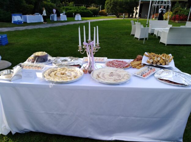L' aperitivo all' aperto