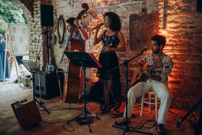 Lola & Mr. Be Trio