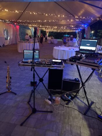 Live wedding