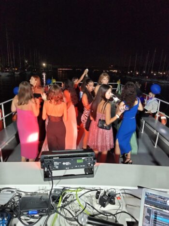 Partyboat
