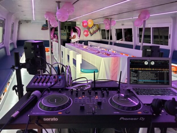 Partyboat