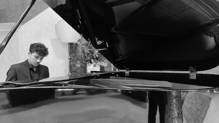 Luca De Leonardis keyboard