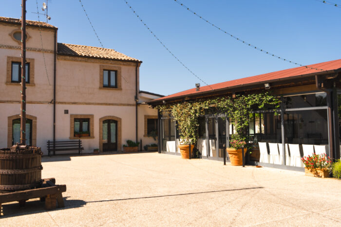La piazza del borgo