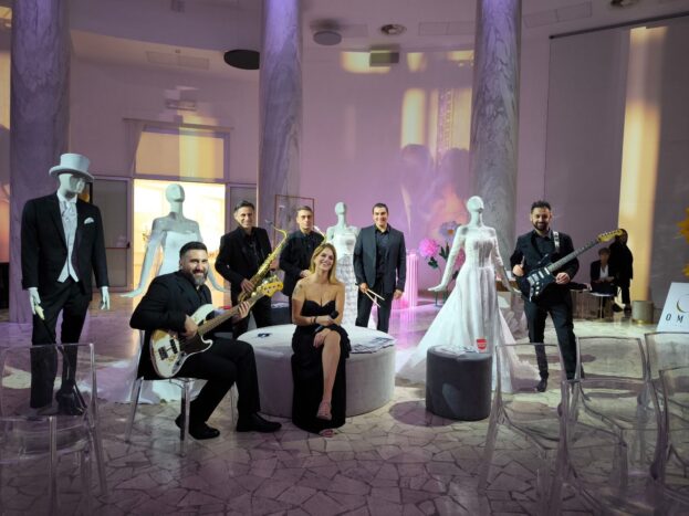 AVA2 BIG BAND