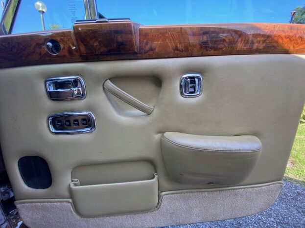 ROLLS ROYCE SILVER SHADOW 2 19