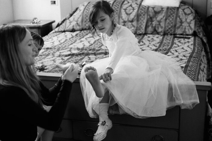 bimba in vestizione