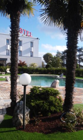 Palme con piscina