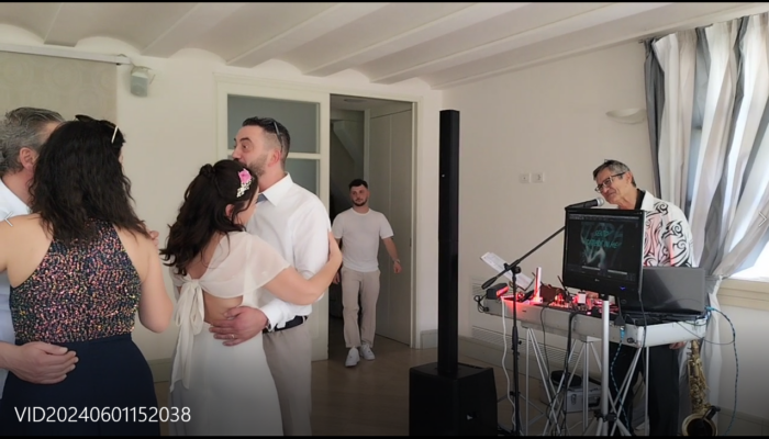 AMICI CON SPOSI