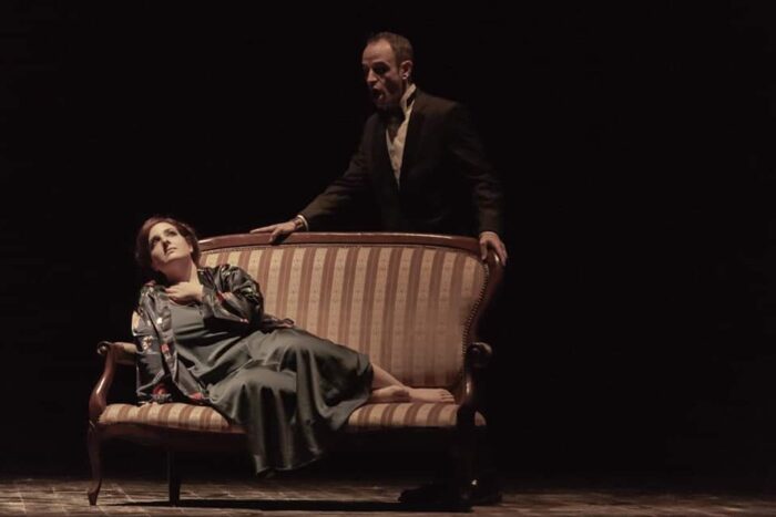 Opera Dancing 