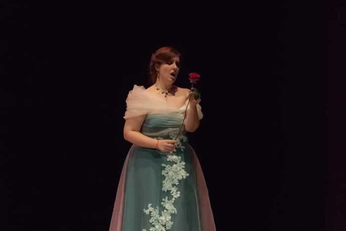 Opera Dancing 