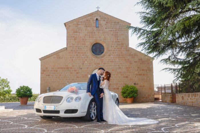fuori la chiesa 