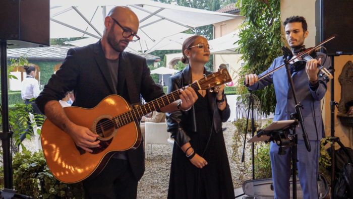 Trio voce chitarra e violino