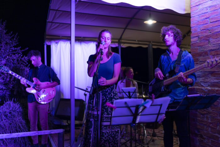 Chiara, voce