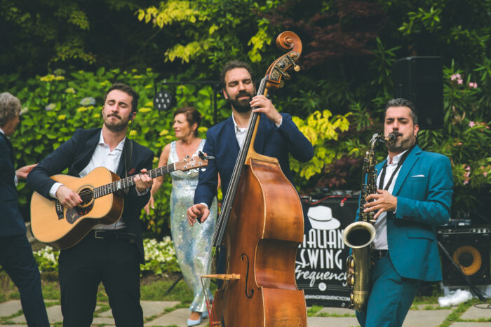 trio swing