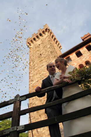 lancio fiori dalla torre