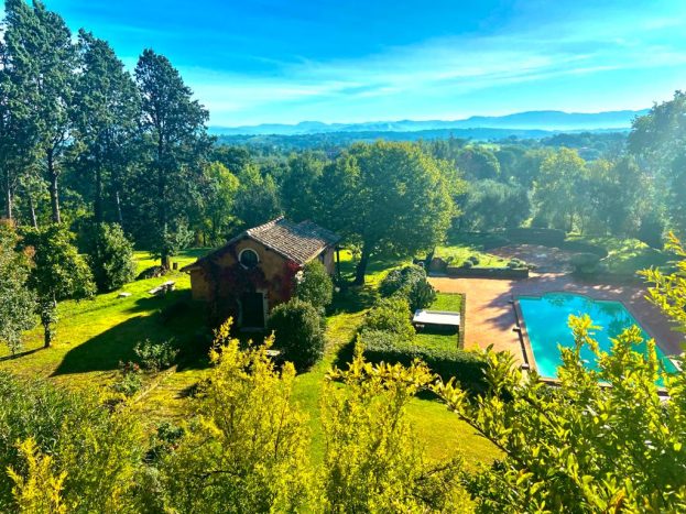 foto piscina e depandance