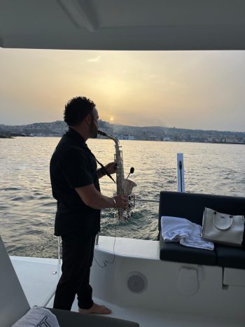 Sax in barca