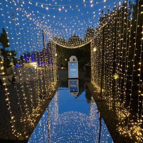 Magic Mirror tunnel