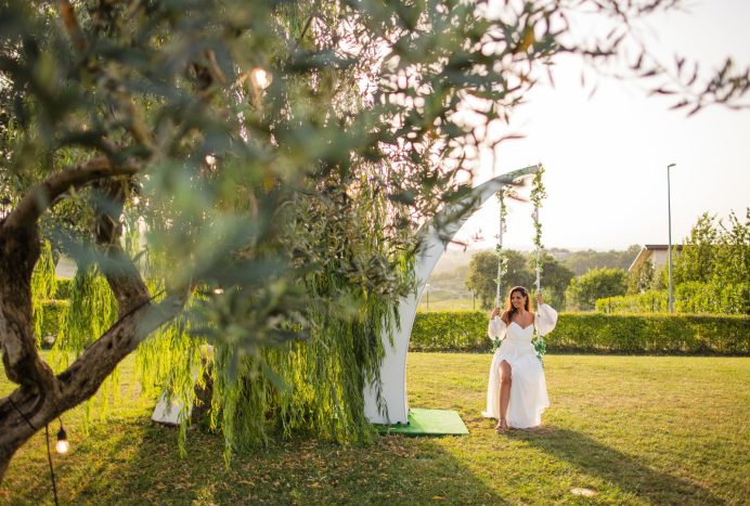 sposa in altalena