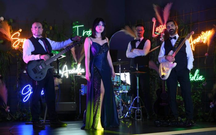 Pop 80' and 90' Band