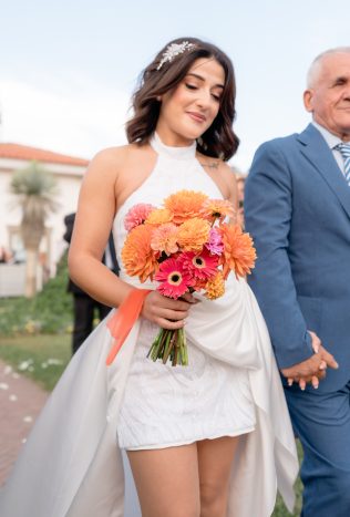 Sposa e bouquet