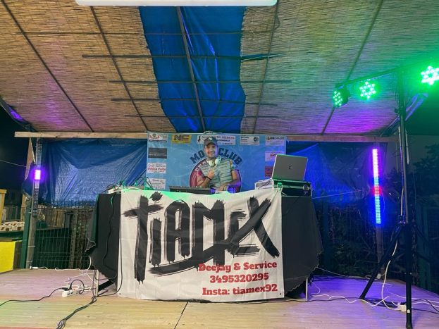 Ospite ad un evento di paese