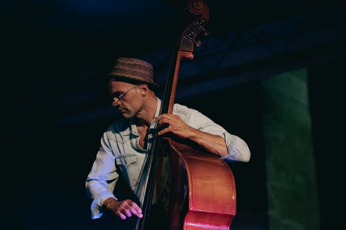 groovie bass
