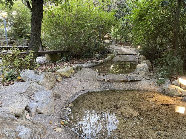 .....