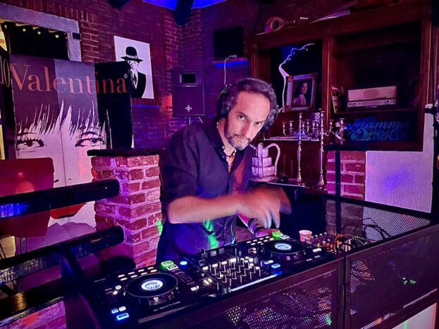 Djing