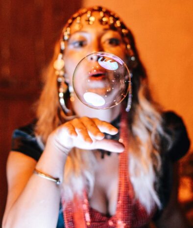 The Oracle In The Bubble